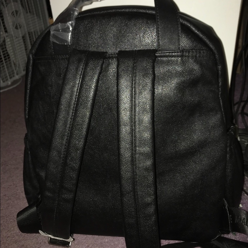 STEVE MADDEN Large Backpack W/ 2 Pouches $130 MSRP - Picture 6 of 8